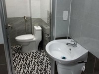 Nhà bán ngay chợ thuận tiện kinh doanh làm ăn Nhà bán ngay chợ thuận tiện kinh doanh làm ăn
