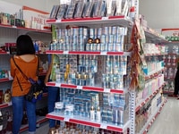 Siêu thị mini vừa khai trường cần gấp nhân viên nam / nữ bán hàng Siêu thị mini vừa khai trường cần gấp nhân viên nam / nữ bán hàng