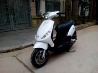 Piaggio Zip 100cc màu trắng chính chủ 2013 Piaggio Zip 100cc màu trắng chính chủ 2013