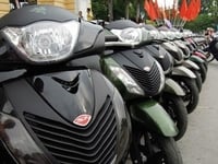 Thanh lí dòng xe máy nhập khẩu nguyên rin 100% Giá sốc cho AE Thanh lí dòng xe máy nhập khẩu nguyên rin 100% Giá sốc cho AE