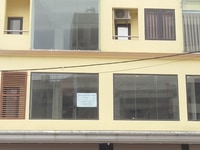 Cho thuê nhà mặt phố Trần Thái Tông DT 170m2, 3 tầng, mặt tiền 12m. Cho thuê nhà mặt phố Trần Thái Tông DT 170m2, 3 tầng, mặt tiền 12m.