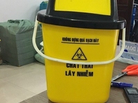 Thùng rác y tế đạp chân 20 lít Thùng rác y tế đạp chân 20 lít