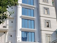 Bán nhà ngõ 18 Nguyên Hồng.65m2, 7 tầng, thang máy.Mở Spa tuyệt vời. Bán nhà ngõ 18 Nguyên Hồng.65m2, 7 tầng, thang máy.Mở Spa tuyệt vời.