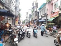 Mặt phố Bùi Xương Trạch cần bán rất gấp 81m2, mt 9m. Mặt phố Bùi Xương Trạch cần bán rất gấp 81m2, mt 9m.