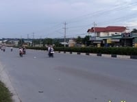 Gia đình có 2000m2 đất có 300m2 thổ cư, giá chỉ 220 triệu/nền, shr Gia đình có 2000m2 đất có 300m2 thổ cư, giá chỉ 220 triệu/nền, shr