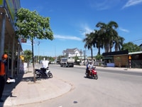 Mặt tiền đường 32m, sổ hồng đối diện chợ Tân Uyên, công chứng ngay Mặt tiền đường 32m, sổ hồng đối diện chợ Tân Uyên, công chứng ngay