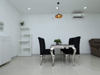 Cần cho thuê gấp căn hộ Dragon Hill giá rẻ Cần cho thuê gấp căn hộ Dragon Hill giá rẻ