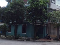 Chuyển nơi ở gia đình cần bán căn nhà đẹp chỉ cần dọn về là ở luôn Chuyển nơi ở gia đình cần bán căn nhà đẹp chỉ cần dọn về là ở luôn