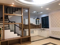 Bán nhà đường Cầu Giấy, DT 34m2, 5 tầng, 3,4 tỷ, 2 ngõ, gần Phố 50m Bán nhà đường Cầu Giấy, DT 34m2, 5 tầng, 3,4 tỷ, 2 ngõ, gần Phố 50m