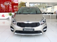 Bán xe Kia Rondo 7 chỗ, Xe mới 100%, Màu vàng cát, Giá 669 triệu Bán xe Kia Rondo 7 chỗ, Xe mới 100%, Màu vàng cát, Giá 669 triệu