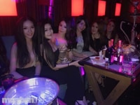 Karaoke LY LY cần tuyển nữ phục vụ karaoke lương khủng Karaoke LY LY cần tuyển nữ phục vụ karaoke lương khủng