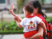 Gia đình tôi cần tuyển gấp một cô giúp việc chăm bé 2 tuổi 10tr Gia đình tôi cần tuyển gấp một cô giúp việc chăm bé 2 tuổi 10tr