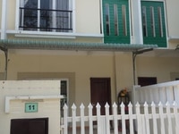 Định cư nước ngoài cần bán nhà 1 lầu 1 trệt nằm trên QL13 giá 2.8 tỷ Định cư nước ngoài cần bán nhà 1 lầu 1 trệt nằm trên QL13 giá 2.8 tỷ