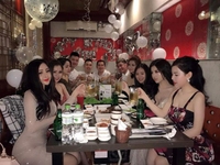 Nhân Viên Nữ Phục Vụ Bar _ Karaoke Quý Tộc