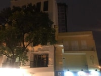 Cho thuê nhà 2 tầng nằm ở vị trí sầm uất , mặt Hồ Tây, MP Xuân Diệu Cho thuê nhà 2 tầng nằm ở vị trí sầm uất , mặt Hồ Tây, MP Xuân Diệu