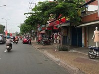 Bán nhà ngay mặt tiền đường lớn, kinh doanh buôn bán Bán nhà ngay mặt tiền đường lớn, kinh doanh buôn bán