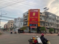 Nhà phố mặt tiền chợ Trảng Bàng, khu vực kinh doanh sầm uất, 3.2 tỷ Nhà phố mặt tiền chợ Trảng Bàng, khu vực kinh doanh sầm uất, 3.2 tỷ