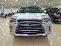 Bán Lexus LX 570 nhập Mỹ 2019 màu vàng cát xe ngay Bán Lexus LX 570 nhập Mỹ 2019 màu vàng cát xe ngay