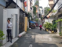 Nhà Trống Bán Nhanh 3 Lầu HXH Trần Quang Diệu Q3. 11,8 Tỷ. DT 5*14 Nhà Trống Bán Nhanh 3 Lầu HXH Trần Quang Diệu Q3. 11,8 Tỷ. DT 5*14