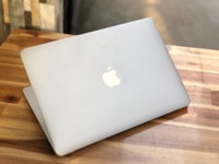 Macbook Air MD760 13,3in, i5 4G SSD128 Pin khủng Đẹp zin 100% Giá rẻ Macbook Air MD760 13,3in, i5 4G SSD128 Pin khủng Đẹp zin 100% Giá rẻ