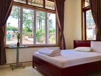 Khách sạn kiểu biệt thự thôn măng đen đang kinh doanh bình thường Khách sạn kiểu biệt thự thôn măng đen đang kinh doanh bình thường