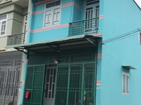 Bán nhà ngay CHỢ khu dân cư DT 5x12=60m2 gồm 1 trệt 1 lầu 2PN , 2WC Bán nhà ngay CHỢ khu dân cư DT 5x12=60m2 gồm 1 trệt 1 lầu 2PN , 2WC