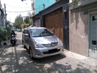 Bán Toyota Innova 2012 số sàn màu Bạc xe đi ít cực kỳ. Bán Toyota Innova 2012 số sàn màu Bạc xe đi ít cực kỳ.