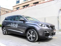 Peugeot 5008 màu xám ưu đãi giá đặc biệt Peugeot 5008 màu xám ưu đãi giá đặc biệt