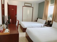 Cho thuê khách sạn đẹp 28 phòng biển Phạm Văn Đồng, khu VIP Cho thuê khách sạn đẹp 28 phòng biển Phạm Văn Đồng, khu VIP