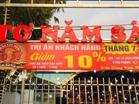 Bò Tơ Năm Sánh Cần tuyễn gấp phục vụ nam nữ Bò Tơ Năm Sánh Cần tuyễn gấp phục vụ nam nữ