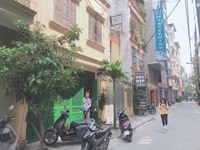 Nhà 82M phân lô, ô tô tránh, kinh doanh ,văn phòng, Trung kín, Cầu Gấy Nhà 82M phân lô, ô tô tránh, kinh doanh ,văn phòng, Trung kín, Cầu Gấy