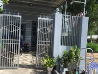 Cần vốn KD bán gấp căn nhà cấp 4 DT 105m2 và Lô đất 200m2 Cần vốn KD bán gấp căn nhà cấp 4 DT 105m2 và Lô đất 200m2