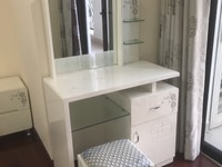 Thanh lý giường đệm lò so, bàn trang điểm Thanh lý giường đệm lò so, bàn trang điểm