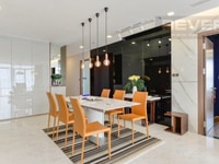 Bán lại căn hộ 4 Phòng ngủ Vinhomes Central Park. 151m2 full nội thất Bán lại căn hộ 4 Phòng ngủ Vinhomes Central Park. 151m2 full nội thất