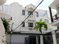 Giá 4.7 tỷ , nhà đẹp như biệt thự 12x5m, hẻm xe hơi Giá 4.7 tỷ , nhà đẹp như biệt thự 12x5m, hẻm xe hơi