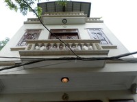 Cho thuê nhà riêng phố Ngọc Hà 2,5t x 32m2 đủ tiện nghi giá 6.5tr/th Cho thuê nhà riêng phố Ngọc Hà 2,5t x 32m2 đủ tiện nghi giá 6.5tr/th
