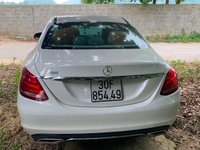 Bán xe C200 2018 màu trắng nội thất kem Bán xe C200 2018 màu trắng nội thất kem