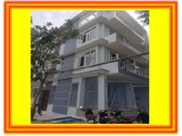 Cho thuê tầng trệt 9X17m, có hầm để xe, 4P, Phù Hợp Văn Phòng và ở Cho thuê tầng trệt 9X17m, có hầm để xe, 4P, Phù Hợp Văn Phòng và ở
