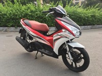 Honda Airblade 110cc Fi đỏ trắng Sport khoá tìm xe Honda Airblade 110cc Fi đỏ trắng Sport khoá tìm xe