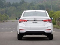 cần bán xe accent mới, thủ tục nhanh chóng, giao xe liền lh BẢO cần bán xe accent mới, thủ tục nhanh chóng, giao xe liền lh BẢO