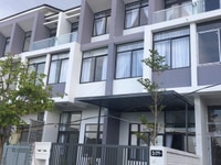 Bán nhà 3 tầng Hoàng Quốc Việt, nhà xây mới, TK hiện đại Bán nhà 3 tầng Hoàng Quốc Việt, nhà xây mới, TK hiện đại