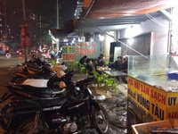 Cần sang quán nhậu góc hai mặt tiền giá thuê nhà 4tr/1 thảng Cần sang quán nhậu góc hai mặt tiền giá thuê nhà 4tr/1 thảng