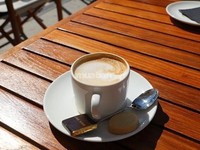 Cần gấp nhân viên bán hàng tại chỗ. Cần gấp nhân viên bán hàng tại chỗ.