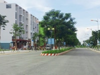 DUY NHẤT 100 NỀN giai đoạn F1. Cách UBND Quận 2, 800m. Chỉ:"20 Triệu" DUY NHẤT 100 NỀN giai đoạn F1. Cách UBND Quận 2, 800m. Chỉ:"20 Triệu"