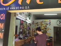Tuyển thợ hớt tóc nam có tay ngề giỏi Tuyển thợ hớt tóc nam có tay ngề giỏi