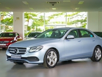 Bán xe Mercedes-Benz E250 màu trắng mới 99%, giá 2.28 tỷ, xem Quận 7 Bán xe Mercedes-Benz E250 màu trắng mới 99%, giá 2.28 tỷ, xem Quận 7