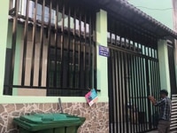 Cần bán nhà hẻm 1247 Huỳnh Tấn Phát, Q 7, DT 6x16m, 2 tầng. Cần bán nhà hẻm 1247 Huỳnh Tấn Phát, Q 7, DT 6x16m, 2 tầng.