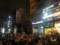 Sang quán Trà Tiên Hưởng kế Hutech Bình Thạnh, khách rất đông. Sang quán Trà Tiên Hưởng kế Hutech Bình Thạnh, khách rất đông.