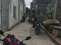 Bán lô bán tháo lô đất ở đường 8 Thủ Đức. 2.4 tỷ, hướng tây Bắc, SHR Bán lô bán tháo lô đất ở đường 8 Thủ Đức. 2.4 tỷ, hướng tây Bắc, SHR