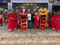 Nhà Hàng Hải Sản cần gấp 2 nam giữ xe,bao ăn ở Nhà Hàng Hải Sản cần gấp 2 nam giữ xe,bao ăn ở